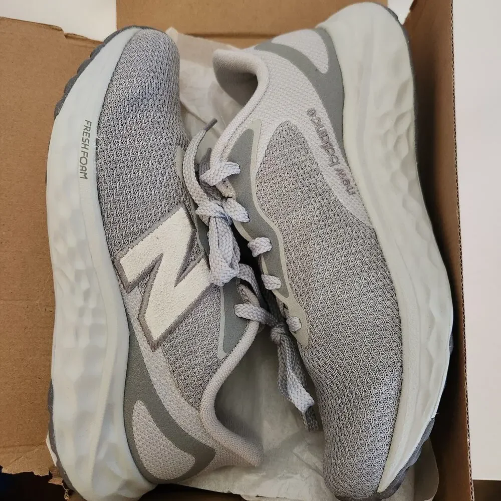 New Balance Men's Fresh Foam Arishi V4 Running Shoe, 7